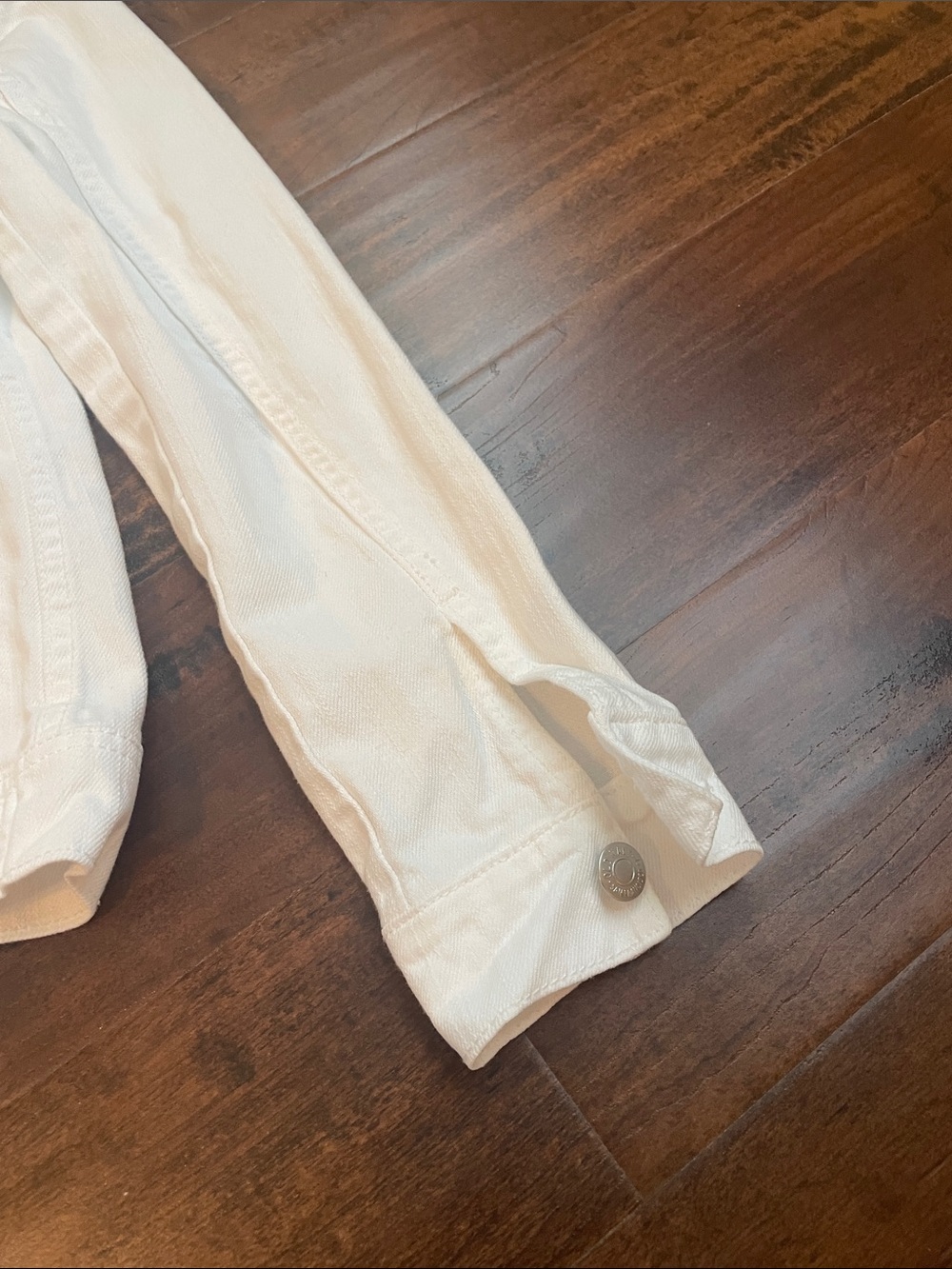 Old Navy White Denim Jacket with Silver Button - Picture 5 of 6